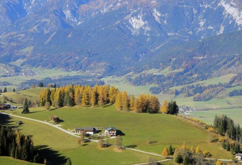 ホテル Kirchenbichlerhof