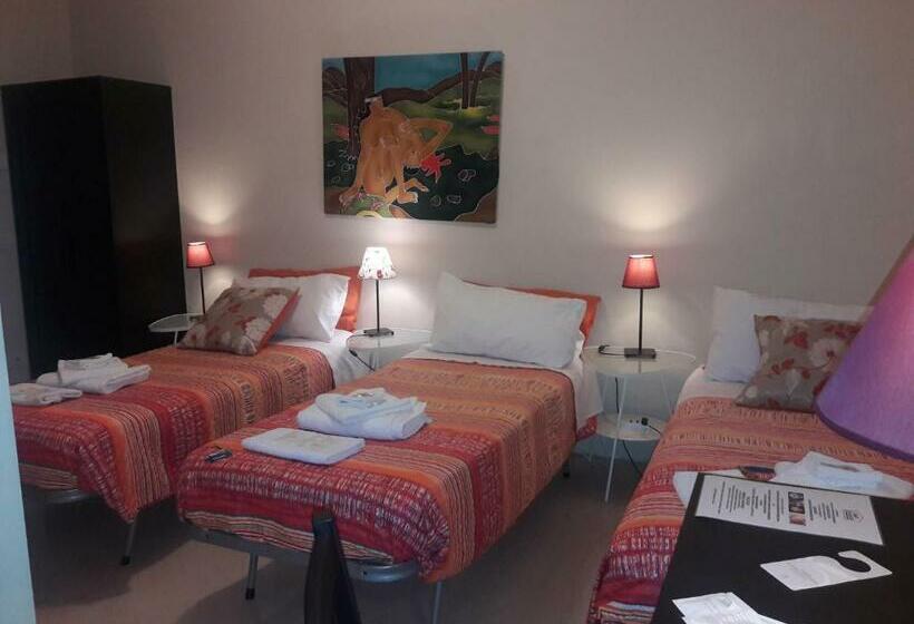 بنسيون Domus Taranto Unica Sede