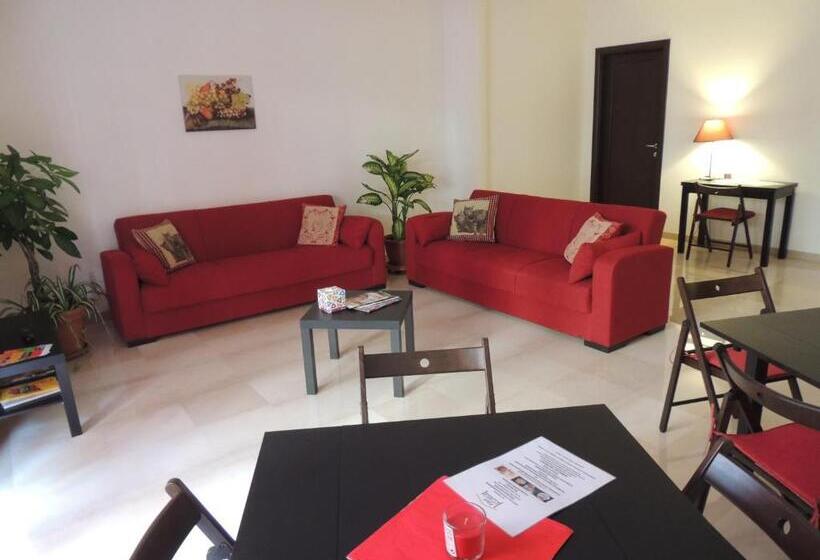 بنسيون Domus Taranto Unica Sede