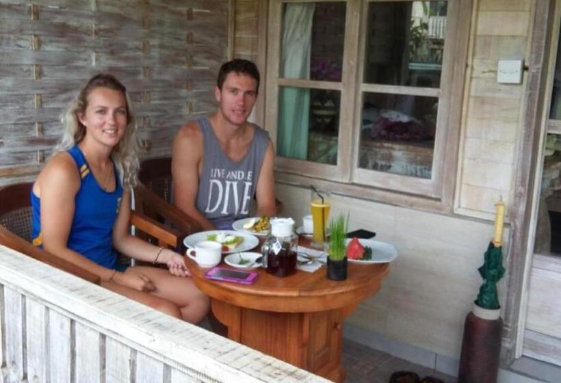 Пансион Uma Caming Villas & Gym