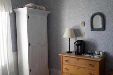 هاستل Compass Rose Heritage Inn