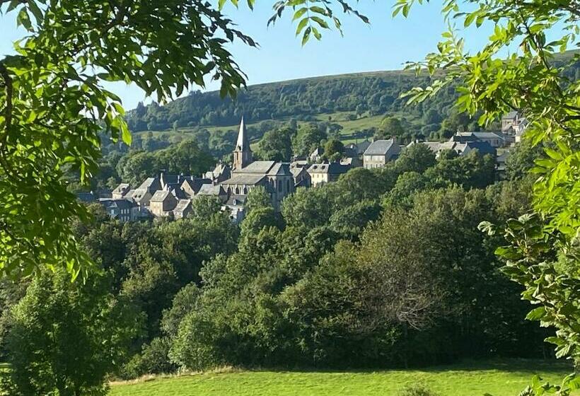 تختخواب و صبحانه Château Du Puech