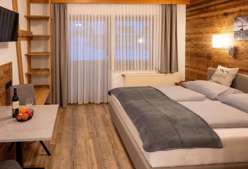 住宿加早餐  Pension Kreischberg Mayer