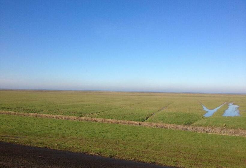 مبيت وإفطار T Laaisterplakky