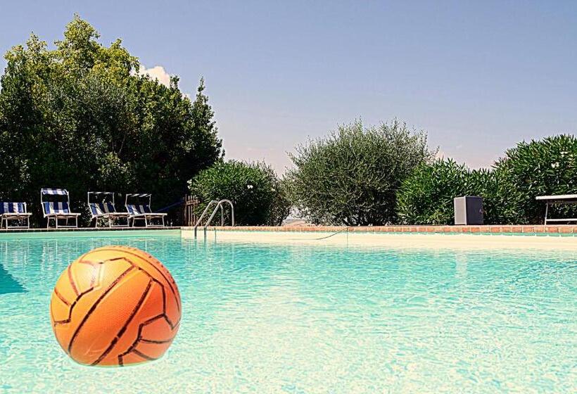 هتل Agriturismo Colomboni