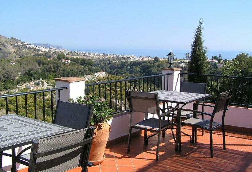 Villa Morera Bed & Breakfast