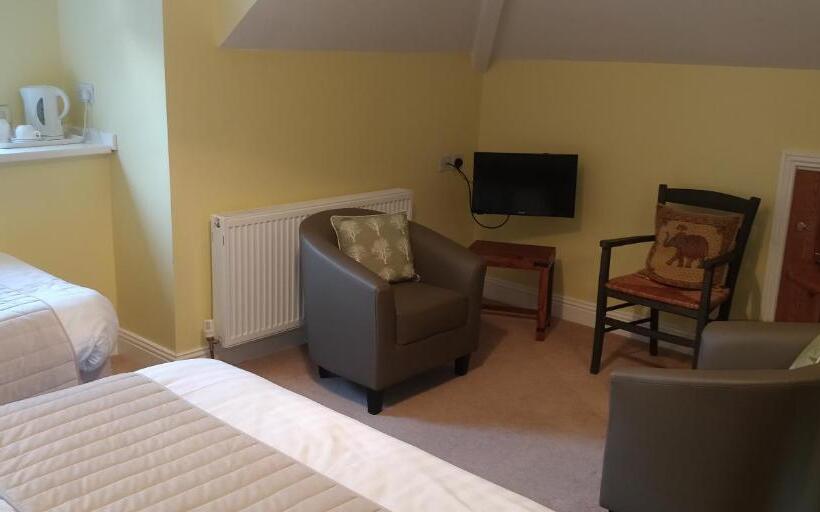 تختخواب و صبحانه Avonmore House   Room Only Accommodation