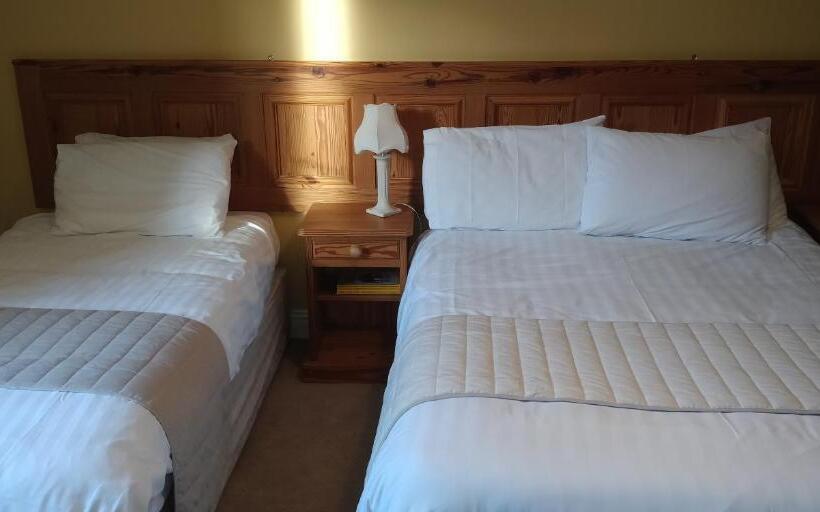 تختخواب و صبحانه Avonmore House   Room Only Accommodation