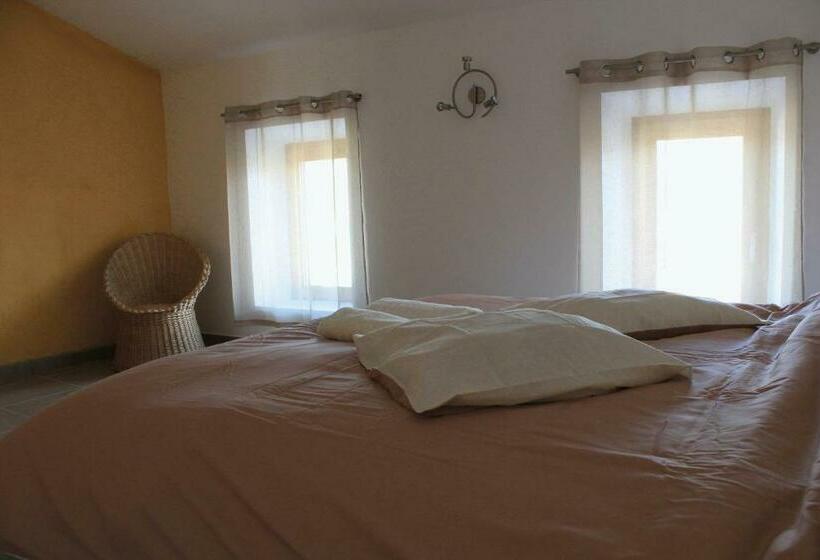 ベッドアンドブレックファースト Domaine Les Cascades