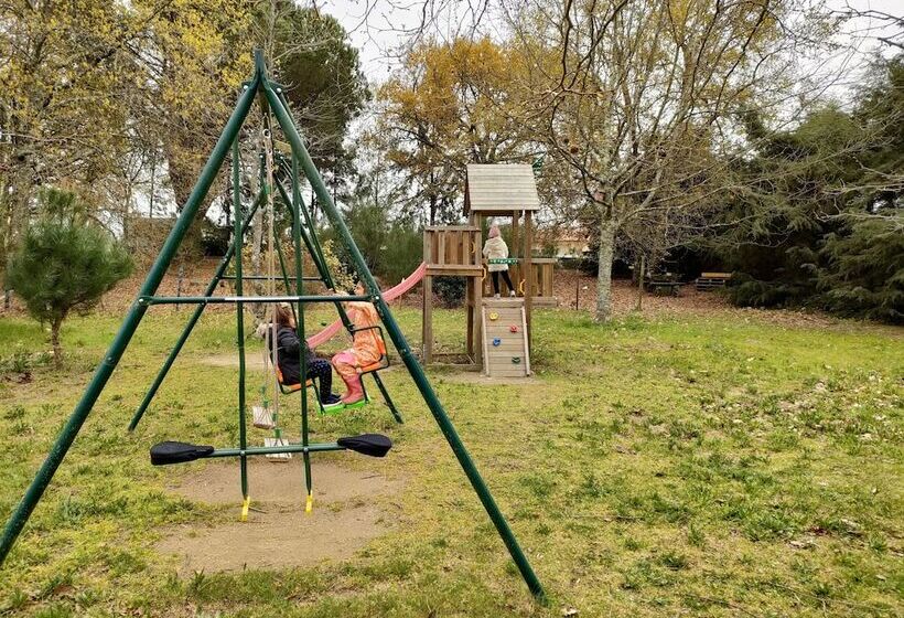 هتل Casa Das Palmeiras Pedagogic Farm