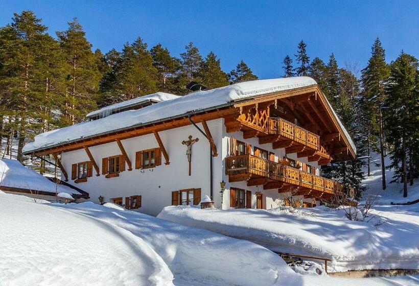 ペンション Gästehaus Arnspitzblick