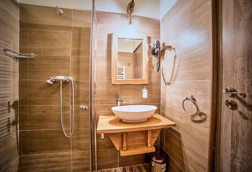 بنسيون La Maisonnette