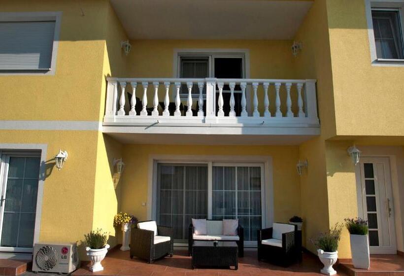 پانسیون Villa Katharina