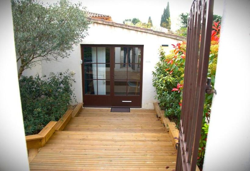 تختخواب و صبحانه La Villa Dupont D Avignon