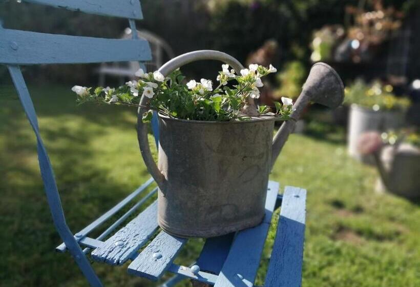 مبيت وإفطار Maison D Hôtes Les Vallées