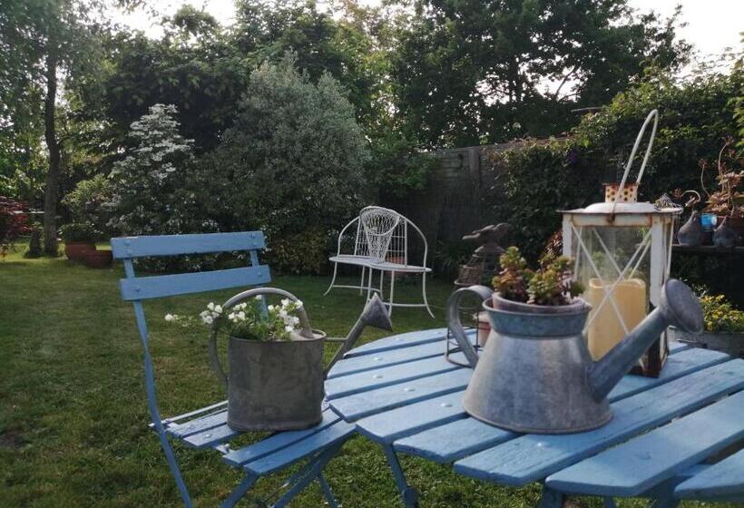 مبيت وإفطار Maison D Hôtes Les Vallées