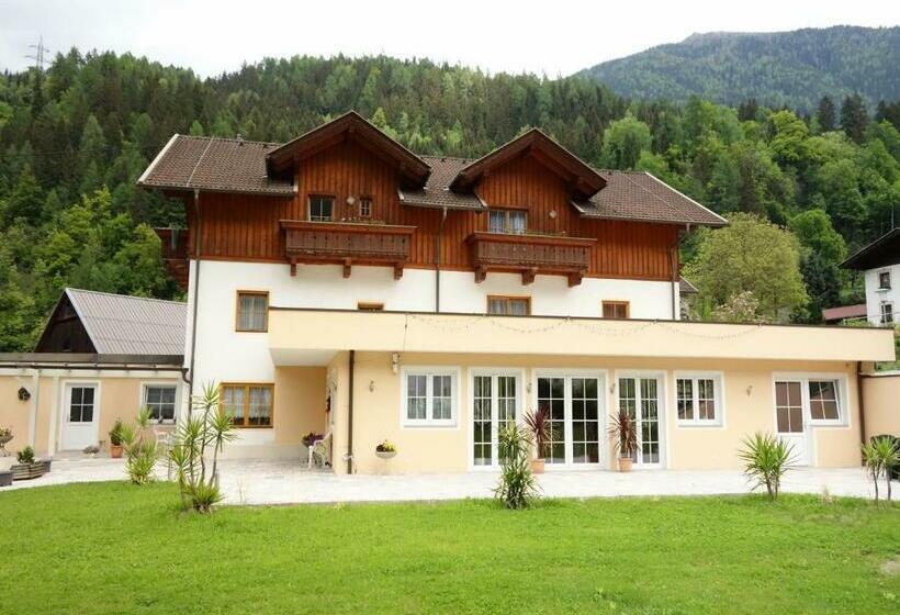 Bed and Breakfast Pension Maier