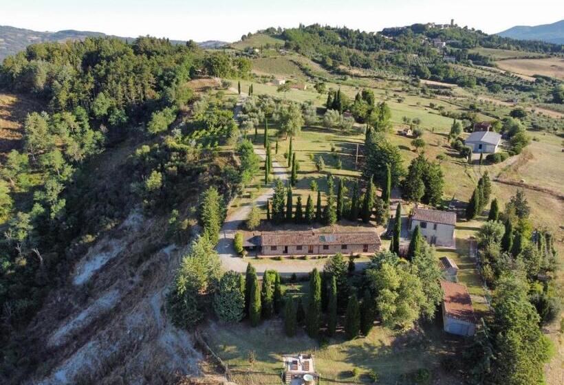 فندق Agriturismo Collomici