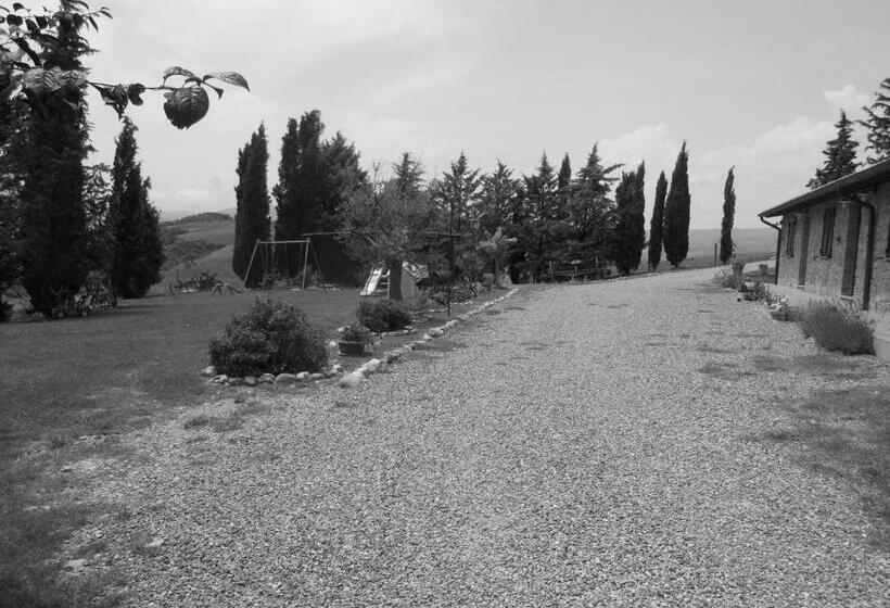 فندق Agriturismo Collomici