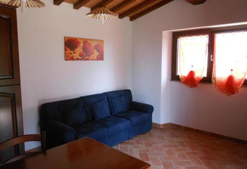 فندق Agriturismo Collomici