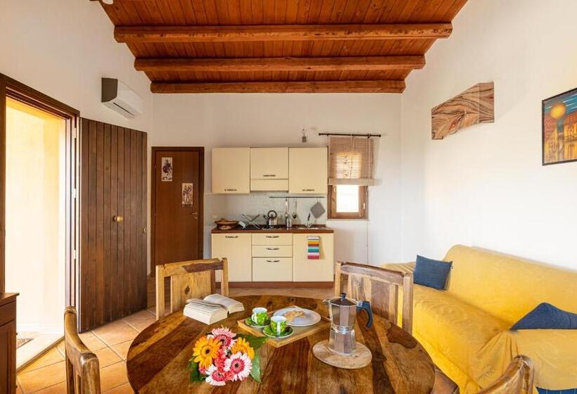 هتل Solemar Sicilia   Le Casette Di Calzata