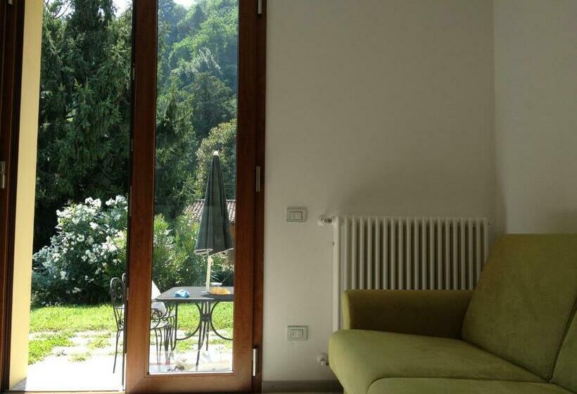بنسيون Casa Pini