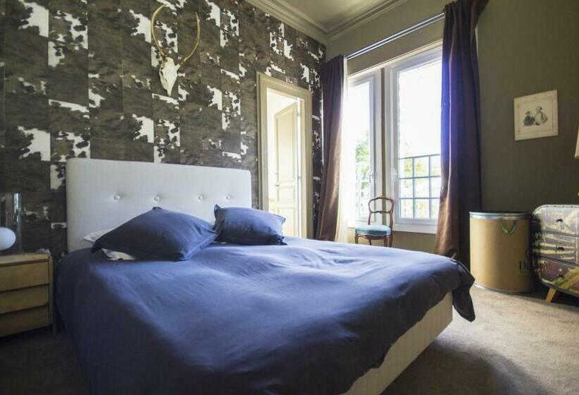 פנסיון Le Manoir D Elise