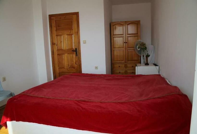 پانسیون Popov Guest House