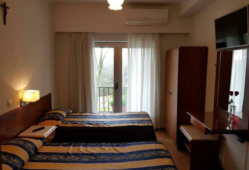 پانسیون Residencial Coroa D Ouro