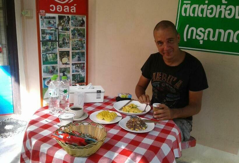 旅馆 Suan Bang Bon Guest House