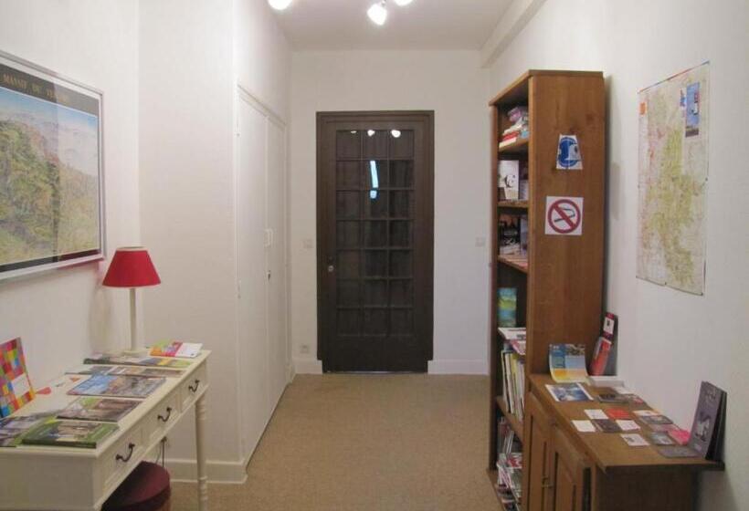 ベッドアンドブレックファースト Chambres D Hôtes Les Muriers