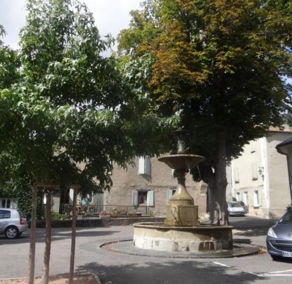 ベッドアンドブレックファースト Chez Providence Chambres Et Table D Hôtes