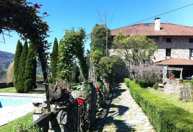 بنسيون Agroturismo Izarre