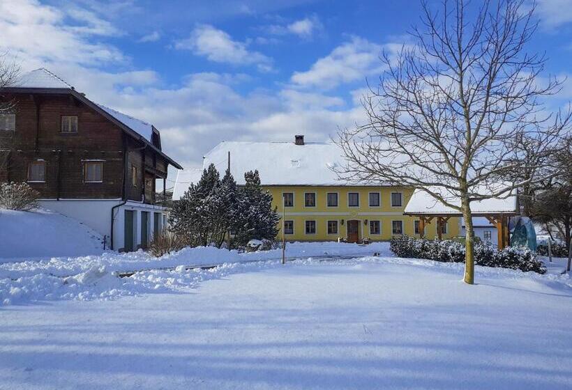 ペンション Familienbauernhof Salmanner