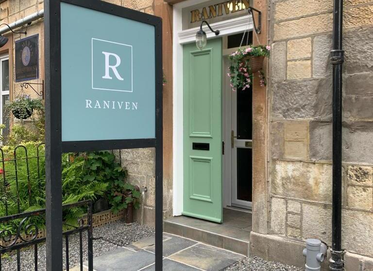 پانسیون Raniven