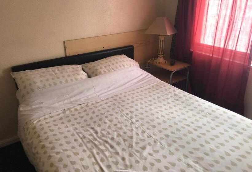 تختخواب و صبحانه Charde Guest House