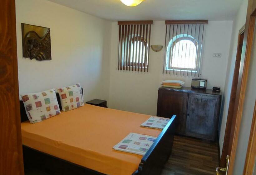 پانسیون Guest House Diabora