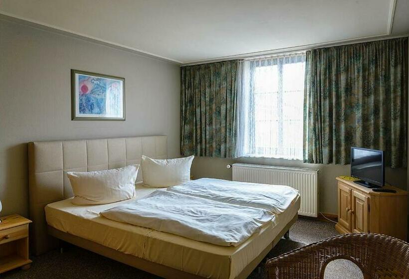 Пансион Ostseehotel Neubukow