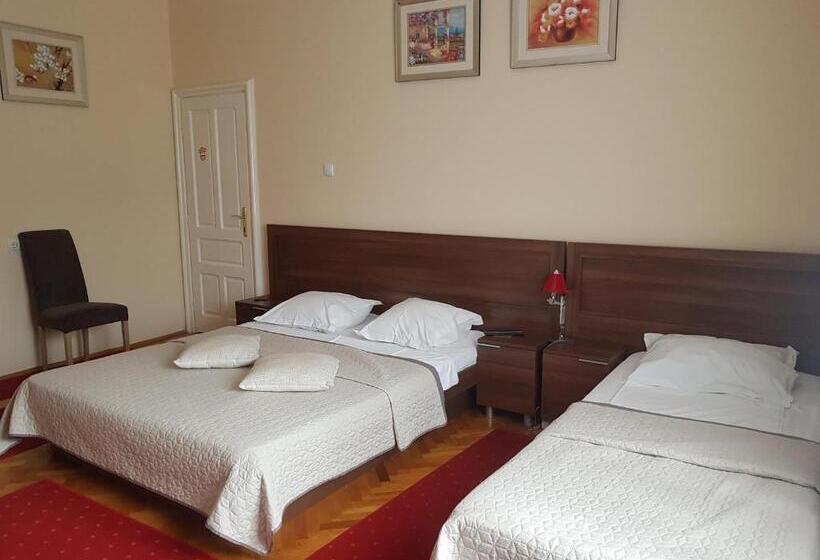 پانسیون Villa Casa Ioana