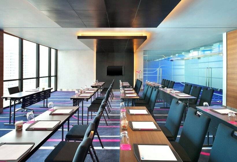 Hotel Aloft Bangkok Sukhumvit 11