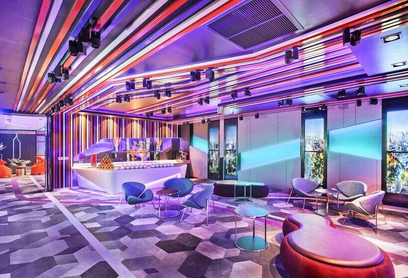 هتل Aloft Bangkok Sukhumvit 11