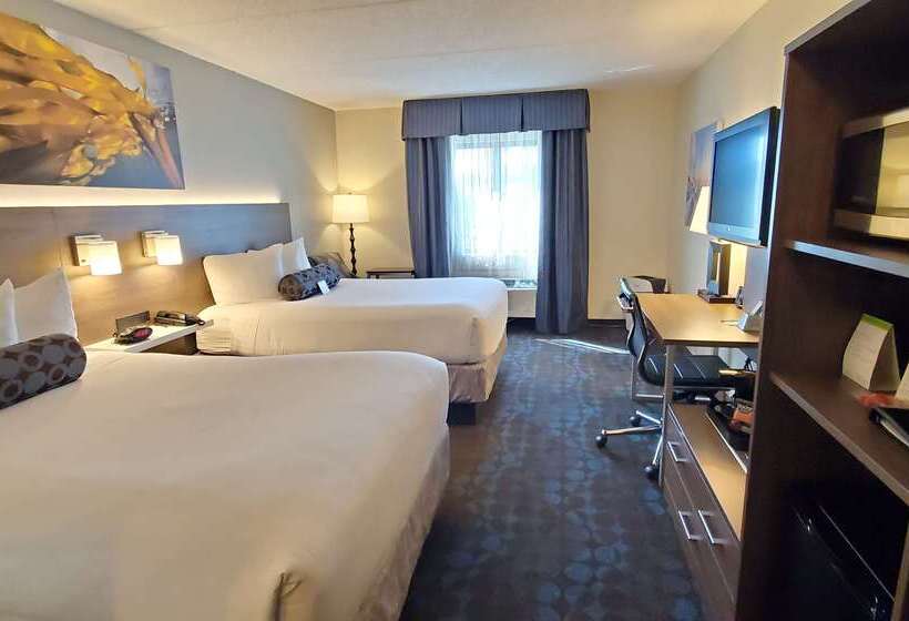هتل Best Western Plus Hollywood/aventura