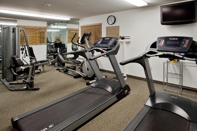 هتل Candlewood Suites Chesapeake Suffolk, An Ihg