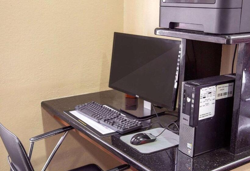 酒店 Comfort Inn & Suites Coralville  Iowa City Near Iowa River Landing