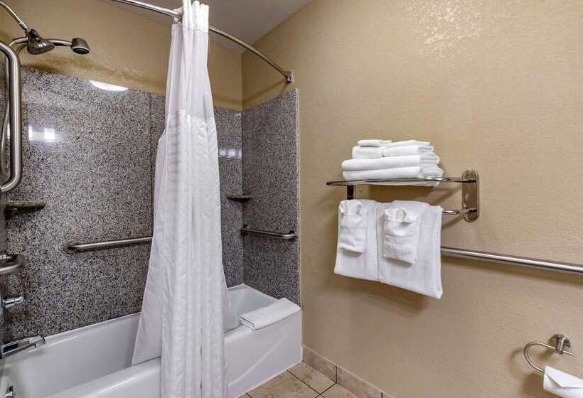 هتل Comfort Suites