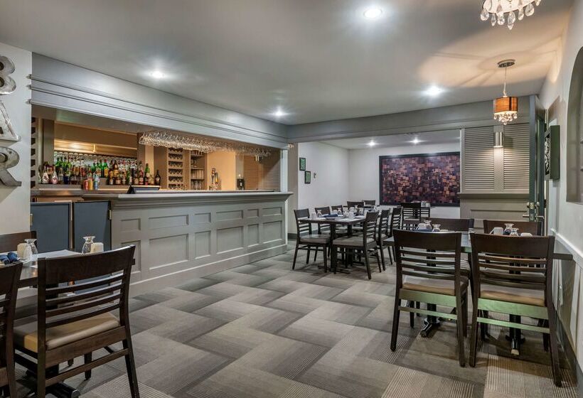 Danny’s Hotel Suites, Surestay Collection By Best Western