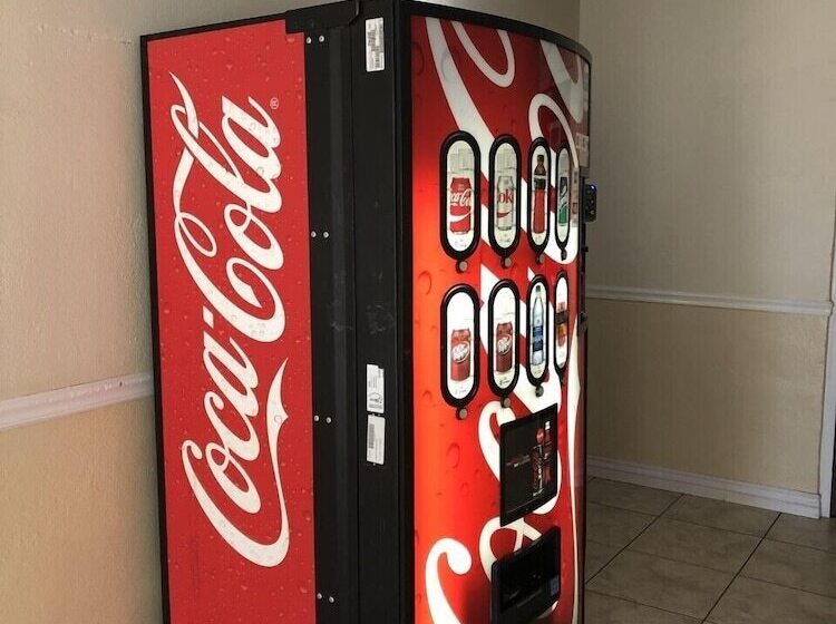 Days Hotel By Wyndham Peoria Glendale Area