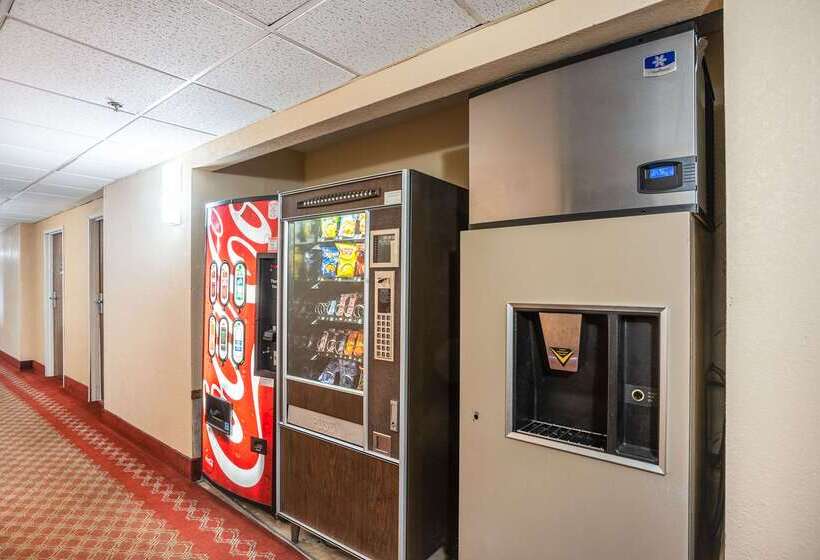 هتل Econo Lodge