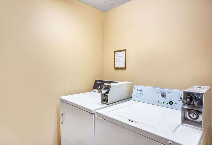 هتل Econo Lodge