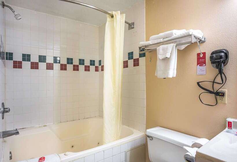 هتل Econo Lodge